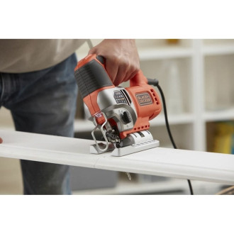Мощный лобзик Black+Decker BES610K-QS