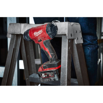 Аккумуляторный фен Milwaukee M18 BHG-502C