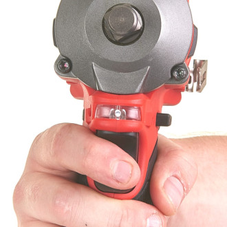 Аккумуляторный гайковерт Milwaukee M12 FIWF12-422X FUEL