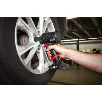 Аккумуляторный гайковерт Milwaukee M12 FIWF12-422X FUEL