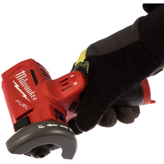 Аккумуляторная болгарка Milwaukee M12 FCOT-0 FUEL