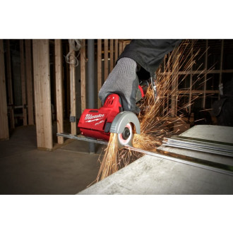 Аккумуляторная отрезная машина Milwaukee M12 FCOT-422X FUEL