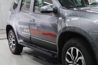Молдинги на двери (4 шт) для Nissan Terrano 2014-2015, шагрень / Ниссан Террано