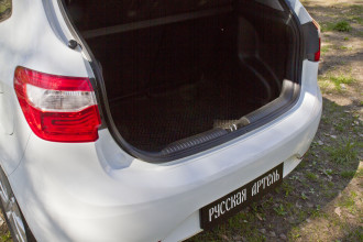 Накладка на задний бампер для Kia Rio III 2011-2015 (хетчбек), шагрень / Киа Рио
