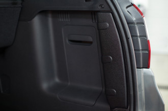 Накладки на боковые стойки багажника для Nissan Terrano 2014-2015, шагрень / Ниссан Террано