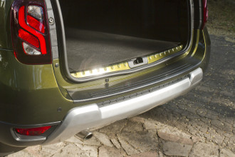 Накладка на задний бампер Вариант 3 для Renault Duster I 2010-2014, шагрень / Рено Дастер