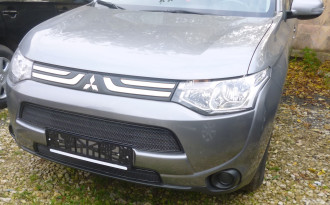 Сетка на бампер внешняя для MITSUBISHI Outlander 2012-2015, 2 шт., черн., 15 мм / Митсубиси Аутлендер