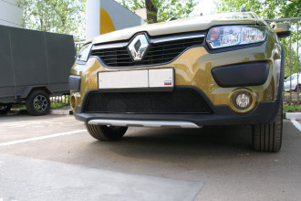 Сетка на бампер внешняя для RENAULT Sandero Stepway 2014-2018, черн., 15 мм / Рено Сандеро