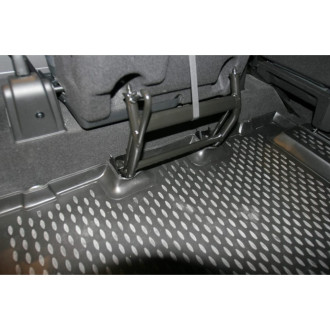 Коврик в багажник LAND ROVER Defender 110 5D, 2007- длин, внед. (полиуретан) / Ленд Ровер Дефендер