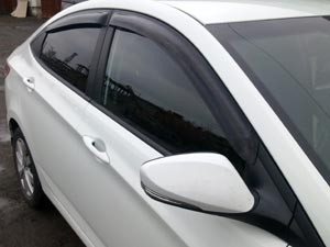 Дефлекторы боковых окон Hyundai Solaris, 2010-2016, HB, 4ч., темный / Хендай Солярис
