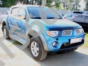 Дефлектор капота темный MITSUBISHI PAJERO SPORT 2008-2015, L200 2006-2015 / Митсубиси Паджеро спорт