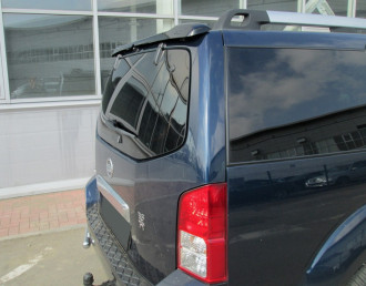 Дефлектор заднего стекла темный NISSAN PATHFINDER 2005-2014 / Ниссан Патфайндер