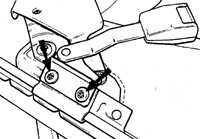 Снятие и установка ремней безопасности передних сидений Ford Scorpio