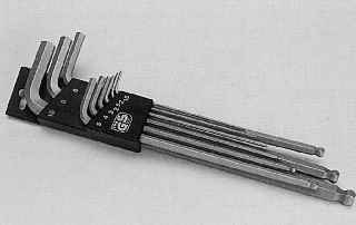 Набор ключей с шестигранным профилем размером от 2 до 8 мм