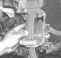  Замена тормозных колодок дисковых тормозных механизмов Honda Accord