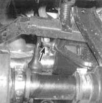 Проверка и замена клапана системы управляемой вентиляции картера (PCV) (каждые 48 000 км пробега или раз в 24 месяца) Honda Civic