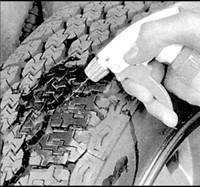  Проверка состояния шин и давления в шинах Mazda 626