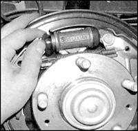  Проверка тормозной системы Mazda 626