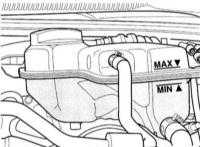 Проверка состояния деформируемого кронштейна направляющего устройства (снятого с автомобиля) в случае повреждения при аварии