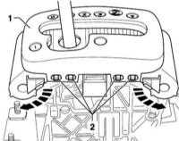  Снятие и установка крышки рычага переключения передач/селектора Audi A4