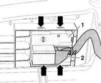  Снятие и установка выключателя стеклоподъёмника в задней двери Audi A4