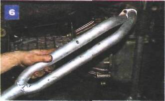 Снятие приемной трубы на автомобиле с двигателем УМПО-331