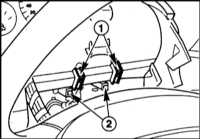  Снятие и установка верхней облицовки рулевой колонки BMW 5 (E39)