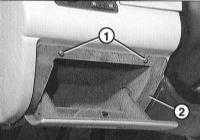  Снятие и установка левого вещевого ящика BMW 3 (E46)
