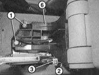  Снятие и установка центрального подлокотника BMW 3 (E46)
