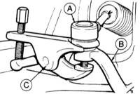   Снятие и установка наконечника рулевой тяги Mazda 323