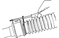  Снятие и установка резиновой манжеты рулевого привода Mazda 323