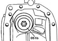  Определение толщины регулировочной прокладки и установка ее в корпус   редуктора Mercedes-Benz W140