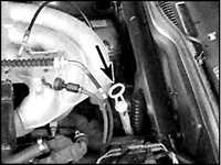  Проверка уровня жидкости в автоматической трансмиссии BMW 3 (E30)