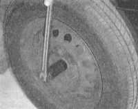 Снятие и установка поворотных кулаков и сборок ступиц с колесными   подшипниками (передняя подвеска) Mitsubishi Galant