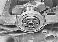  Снятие и установка коленчатого вала и коренных подшипников Opel Kadett E