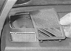  Снятие и установка сопел и решеток Opel Kadett E