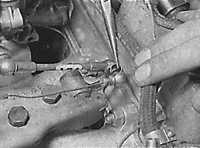  Снятие, установка и регулировка троса акселератора Opel Kadett E