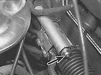  Снятие и установка амортизатора рулевой передачи Opel Kadett E