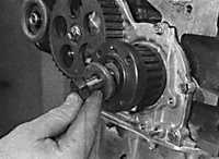  Механизм натяжения зубчатого ремня и шкивы Opel Vectra B
