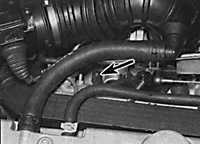  Снятие давления в топливной системе Opel Vectra B