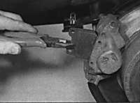  Замена задних тормозных колодок на дисковых тормозах Opel Vectra B