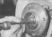  Снятие и установка ступиц задних колес Citroen Xantia