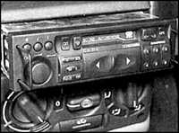  Радиоприемник/ стереопроигрыватель Opel Astra A