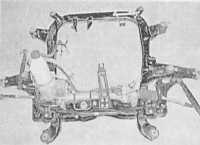 Снятие и установка переднего подрамника Opel Astra
