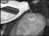  Проверки уровней жидкости Saab 9000