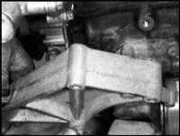  Осмотр и замена опор двигателя / трансмиссии Saab 9000