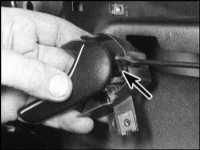  Снятие и установка на место дверной ручки и компонентов замка Saab 9000