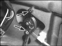  Снятие и установка на место компонентов замка двери задка/крышки багажника Saab 9000