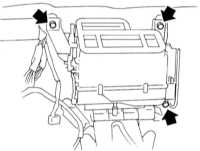  Снятие и установка сборки отопителя Subaru Legacy Outback