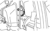  Проверка исправности функционирования электромоторов привода стеклоочистителей, снятие, проверка и установка управляющего реле заднего стеклоочистителя на моделях Legacy Универсал/Outback Subaru Legacy Outback